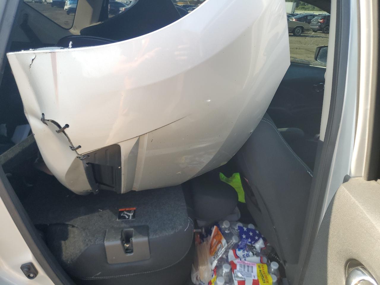 NISSAN VERSA 2019 VIN 3N1CE2CP3KL355000 photo 10