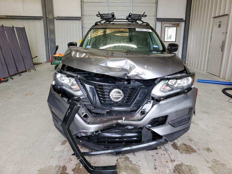  NISSAN ROGUE 2018 Szary