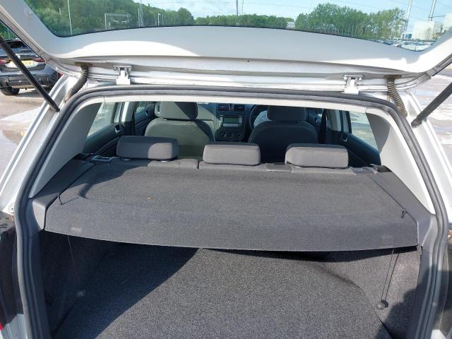 2006 VOLKSWAGEN GOLF S AUT