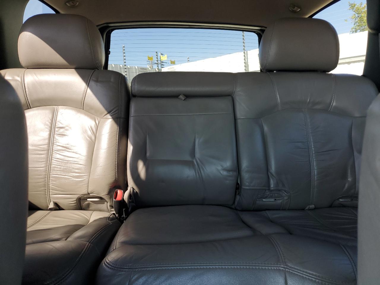 2002 Chevrolet Tahoe K1500 VIN: 1GNEK13T32R184013 Lot: 62528305