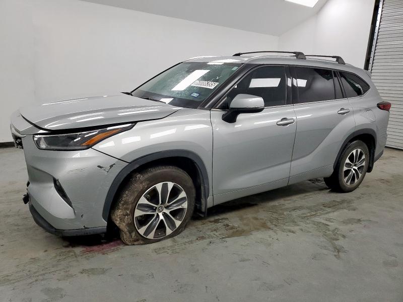  TOYOTA HIGHLANDER 2021 Silver