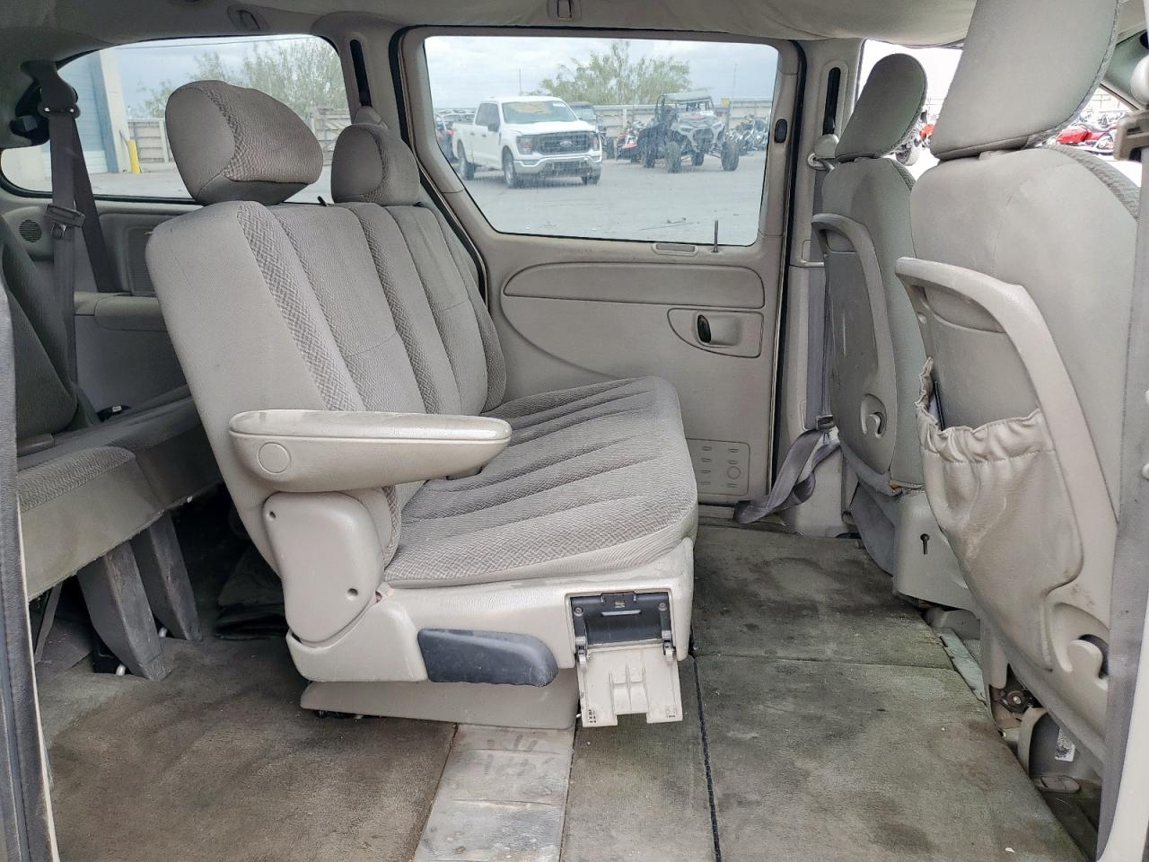 2005 Dodge Grand Caravan Se VIN: 1D4GP24R25B314116 Lot: 61596555