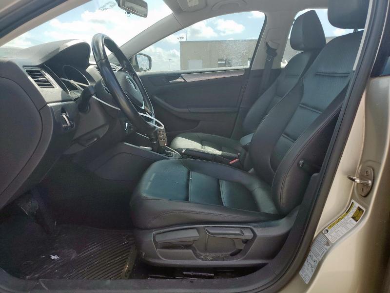  VOLKSWAGEN JETTA 2015 White