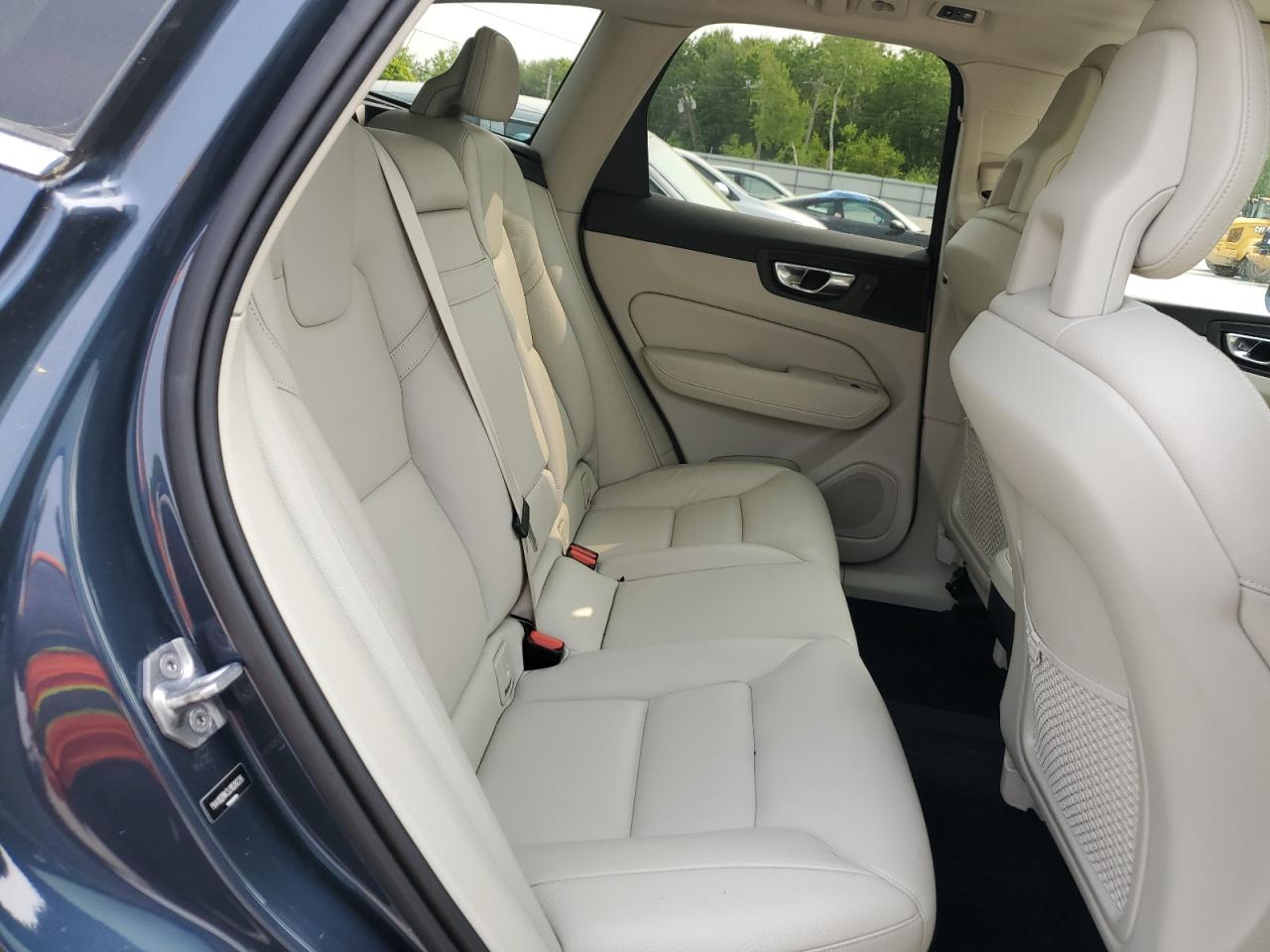2018 Volvo Xc60 T5 Momentum VIN: YV4102RK3J1028226 Lot: 59272645