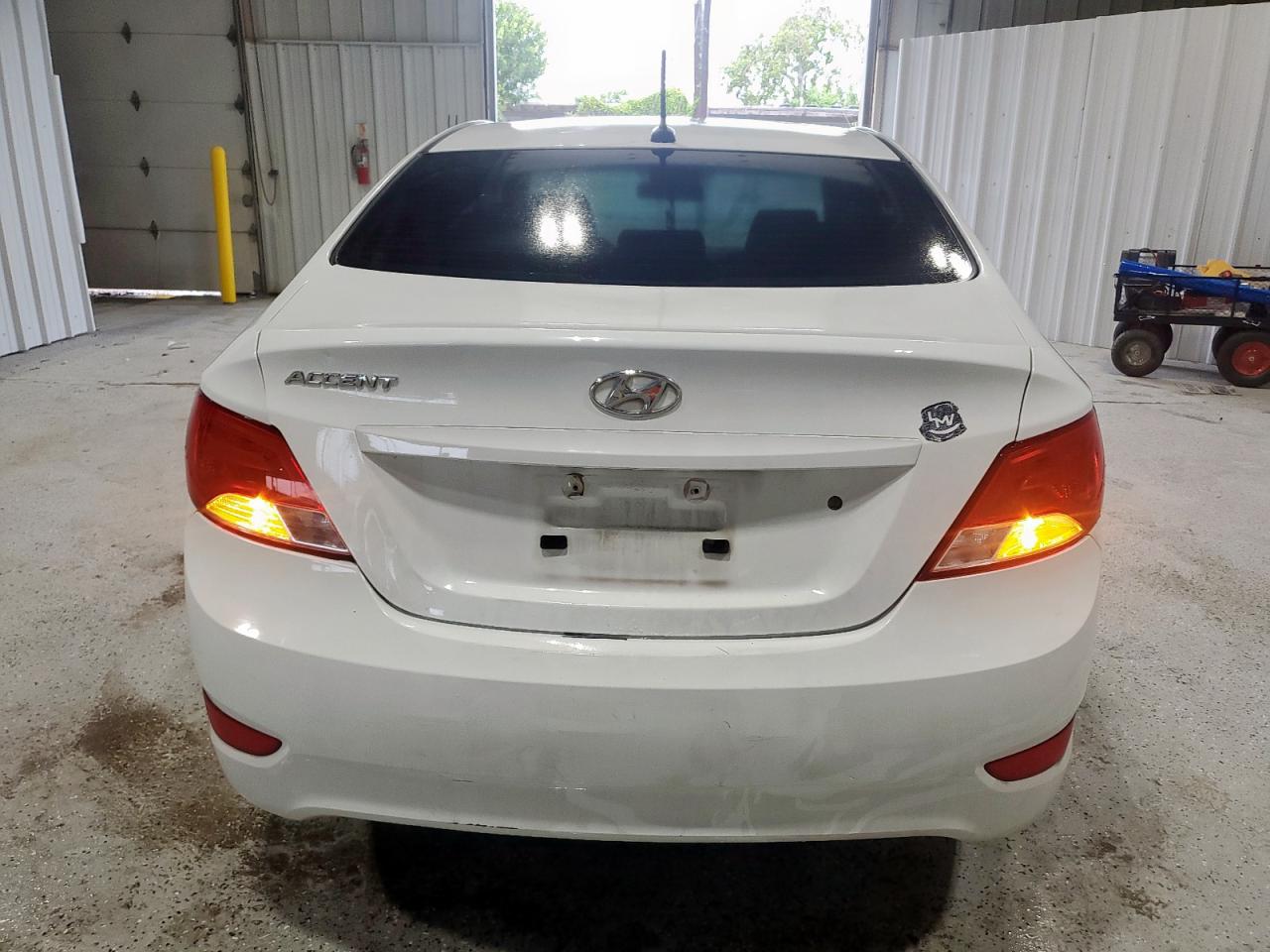2015 Hyundai Accent Gls VIN: KMHCT4AE0FU900349 Lot: 63116995