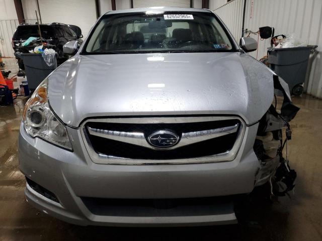  SUBARU LEGACY 2012 Srebrny
