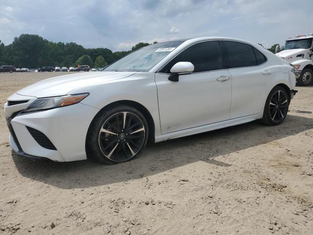  TOYOTA CAMRY 2019 Белы