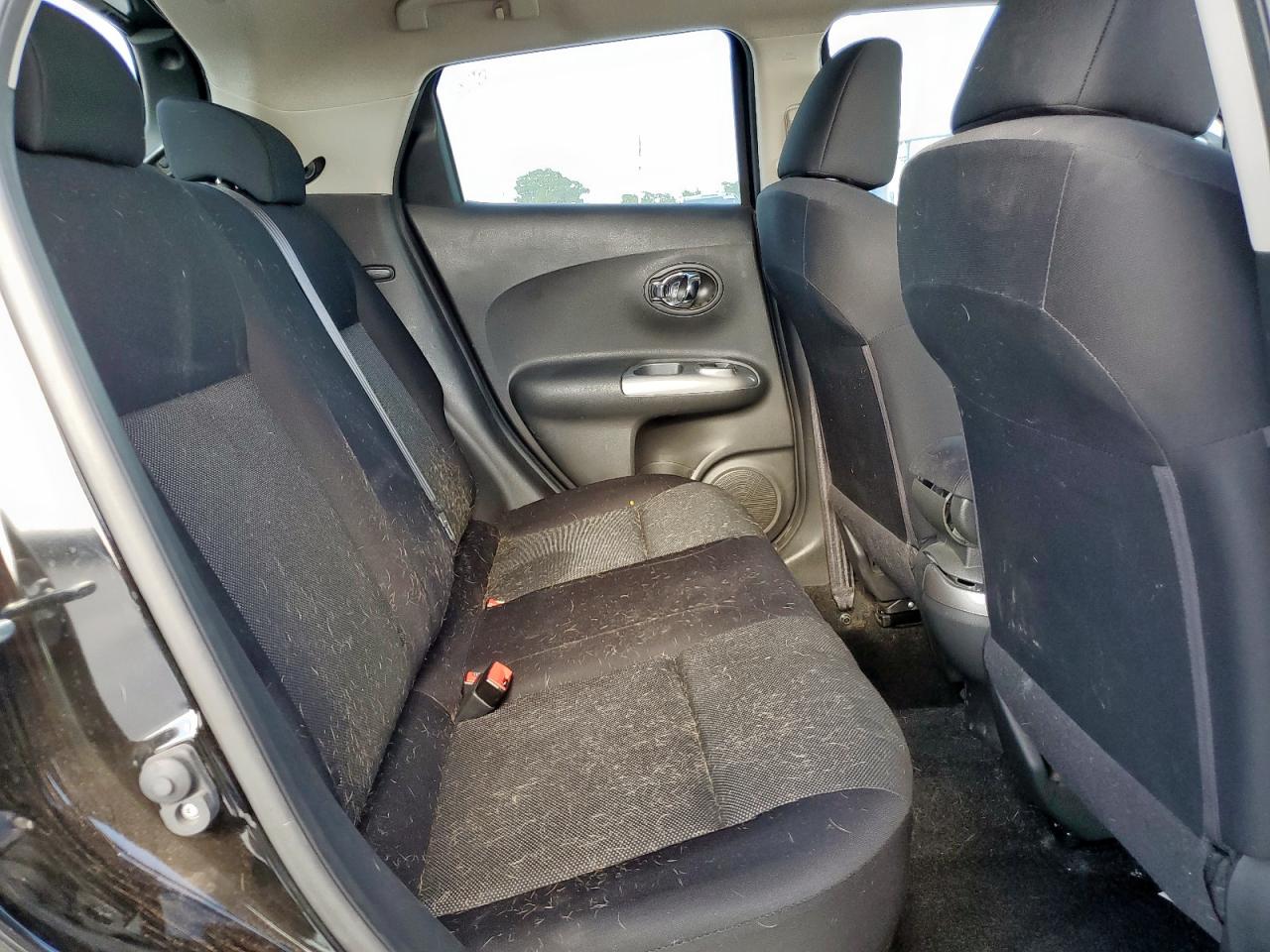 2014 Nissan Juke S VIN: JN8AF5MR1ET450923 Lot: 62186405