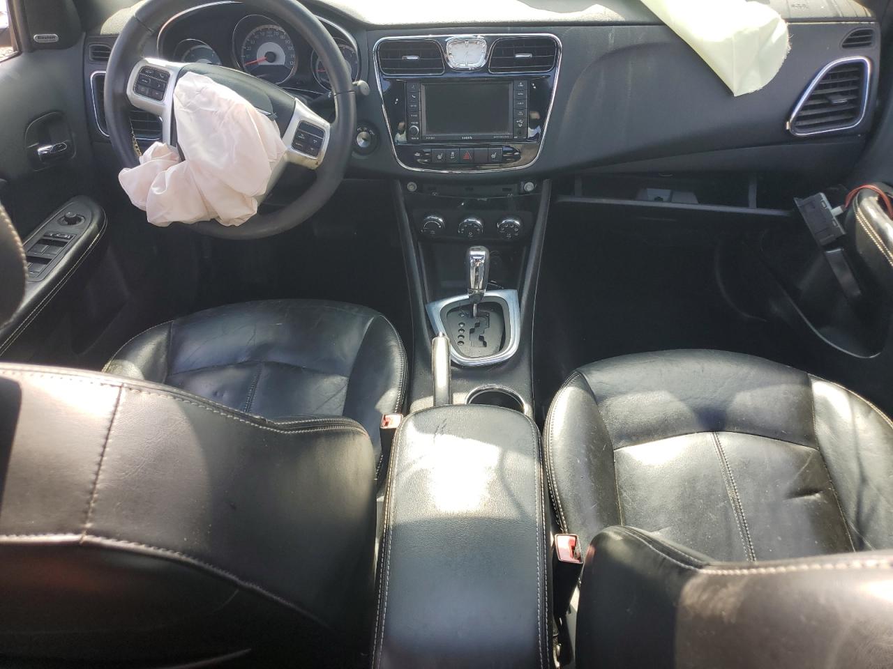 2014 Chrysler 200 Limited VIN: 1C3CCBCG6EN156325 Lot: 61707385