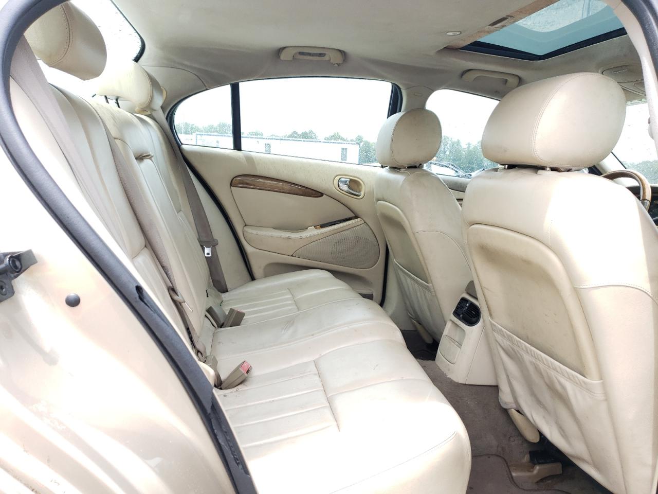2003 Jaguar S-Type VIN: SAJEA01T83FM92825 Lot: 59464685