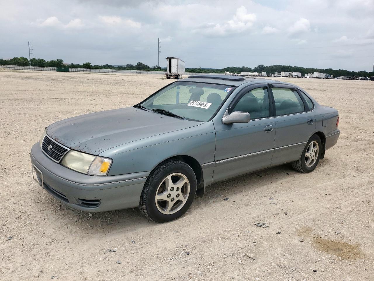 1998 Toyota Avalon Xl for Sale in New Braunfels, TX - Minor Dent/Scratches