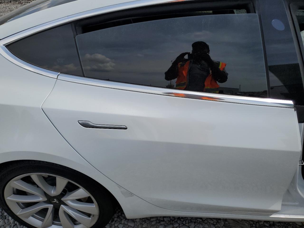 TESLA MODEL 3 2019 VIN 5YJ3E1EB3KF494275 zdjęcie 10