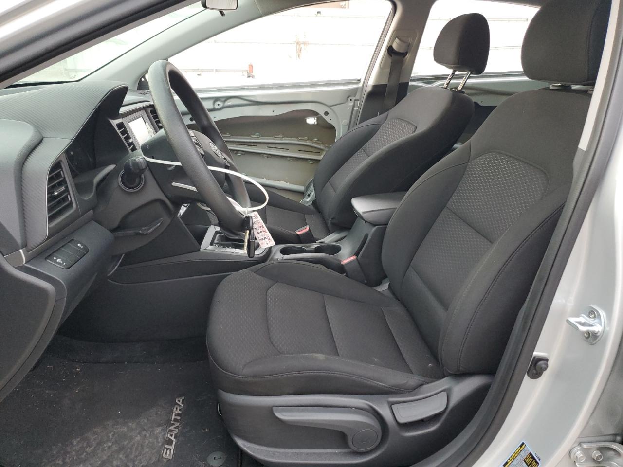 2019 Hyundai Elantra Se VIN: 5NPD74LF8KH449131 Lot: 61051105