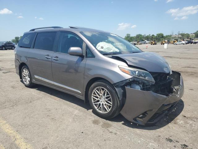  TOYOTA SIENNA 2018 Коричневый