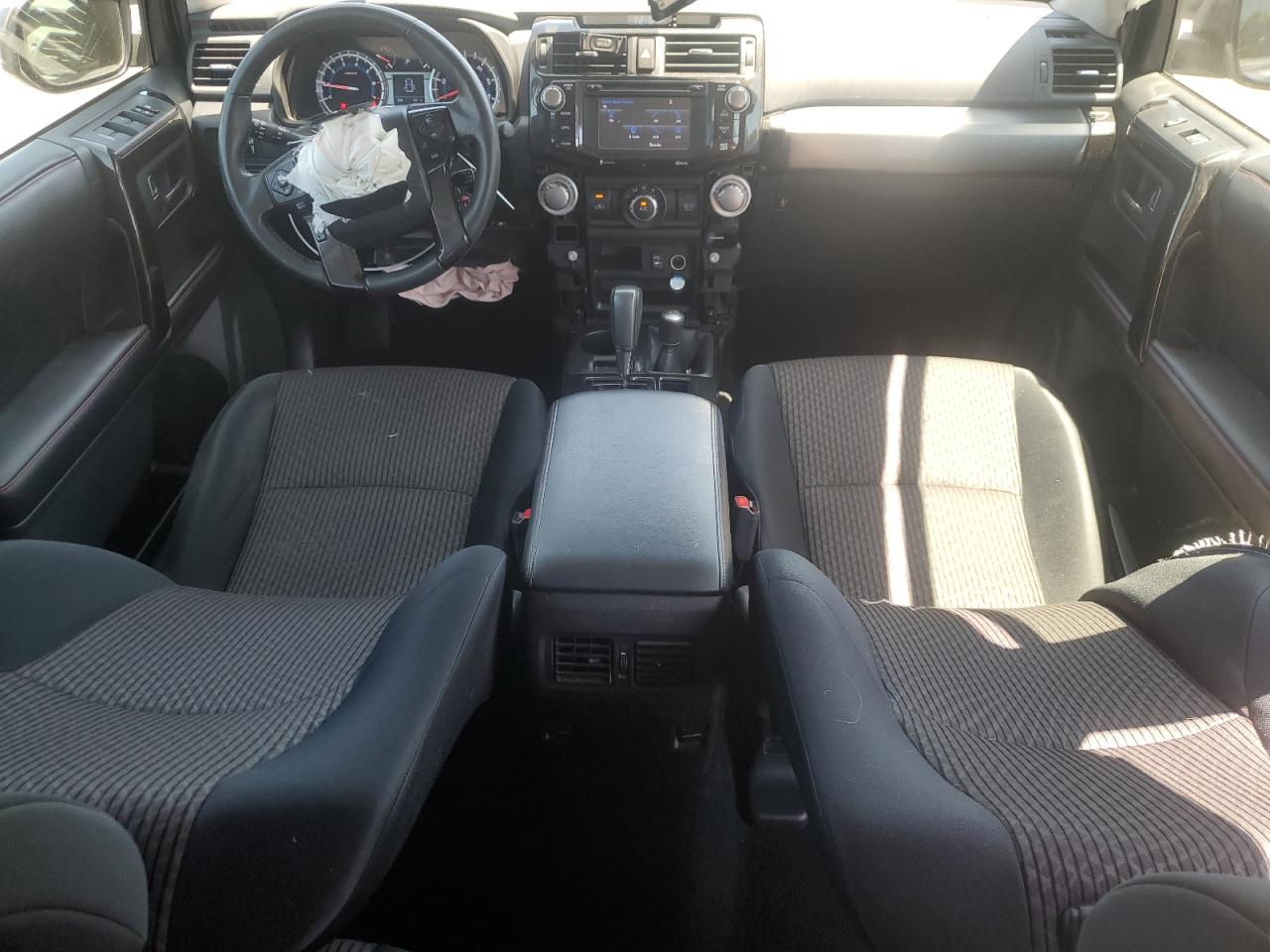 2015 Toyota 4Runner Sr5/Sr5 Premium VIN: JTEBU5JR9F5226813 Lot: 62924615