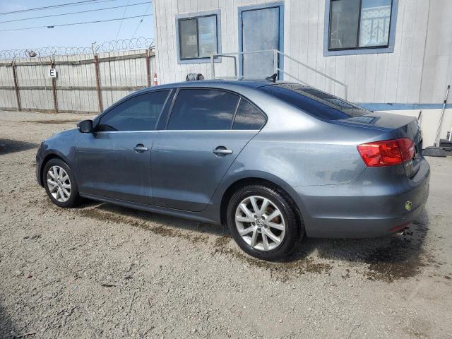 Sedans VOLKSWAGEN JETTA 2013 Szary