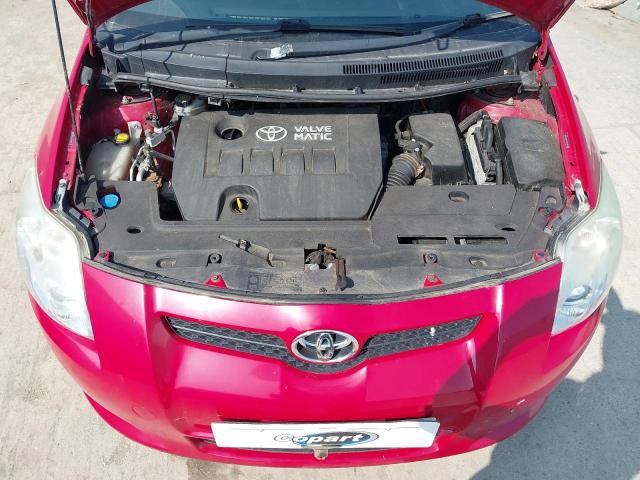 2009 TOYOTA AURIS TR V