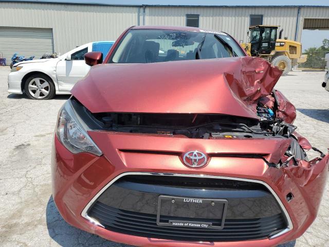  TOYOTA YARIS 2017 Bordowy