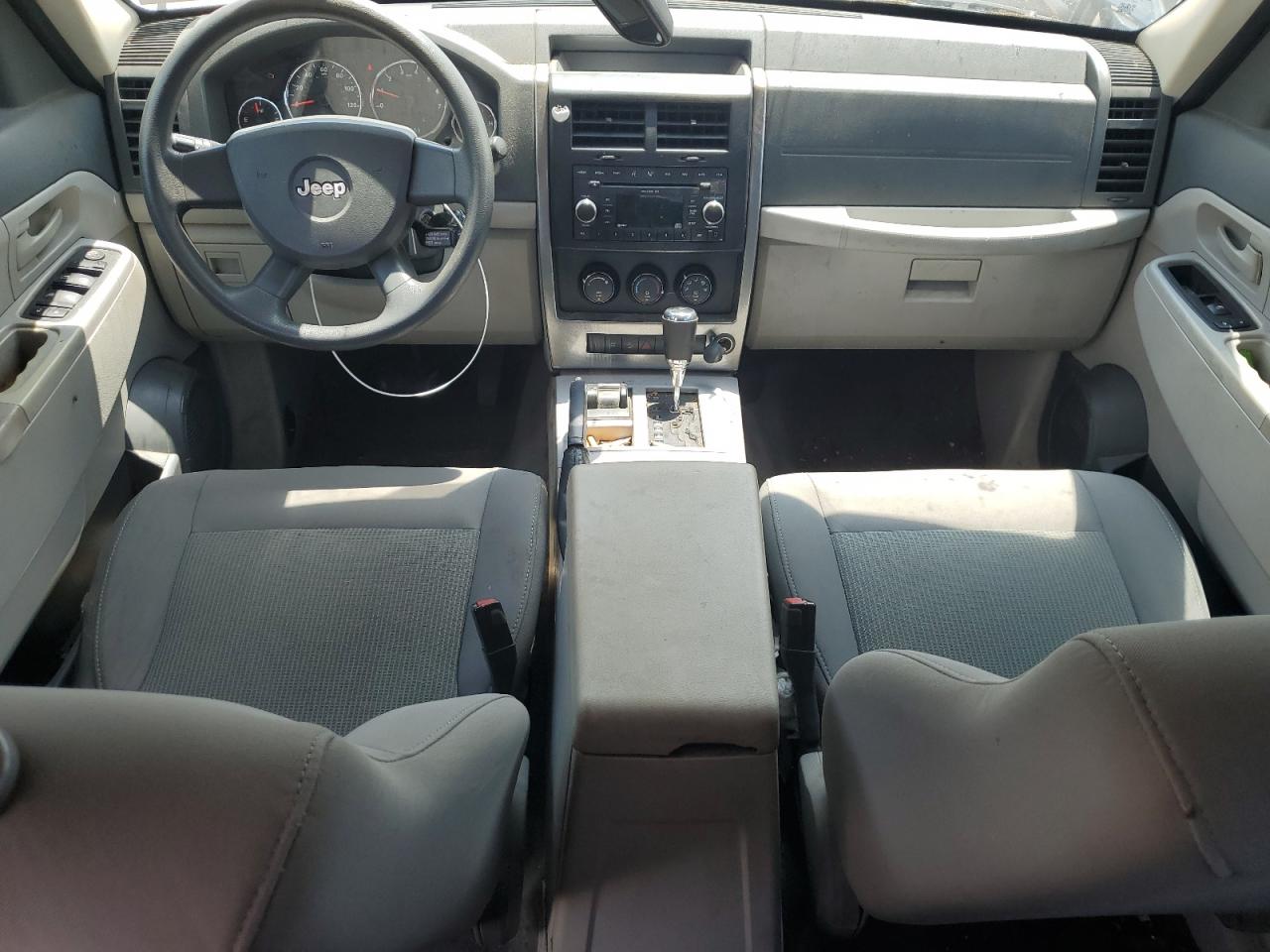 2008 Jeep Liberty Sport VIN: 1J8GN28K28W194713 Lot: 62672375