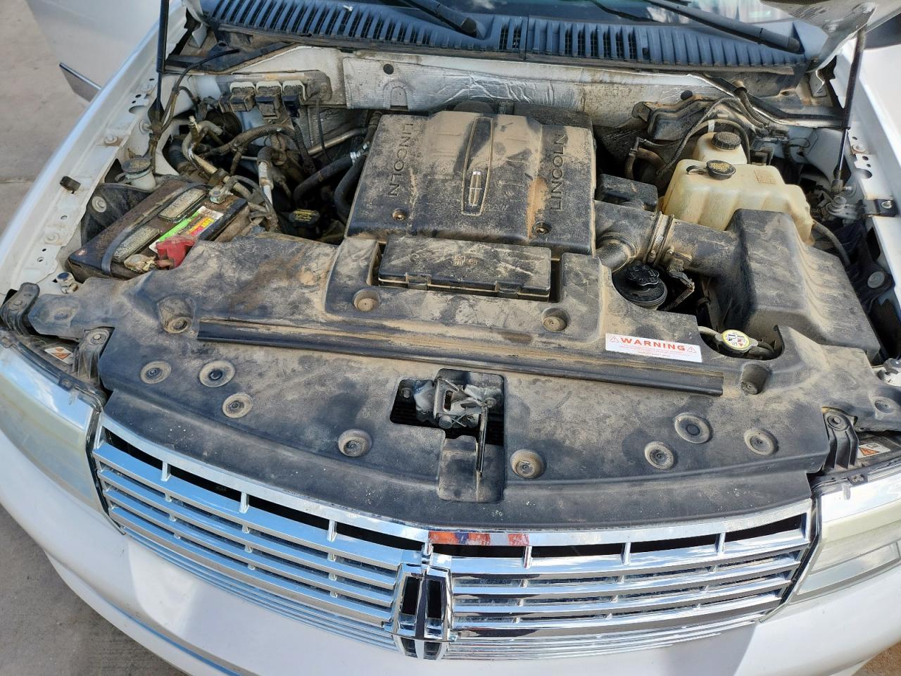 2010 Lincoln Navigator VIN: 5LMJJ2J58AEJ05535 Lot: 62736955
