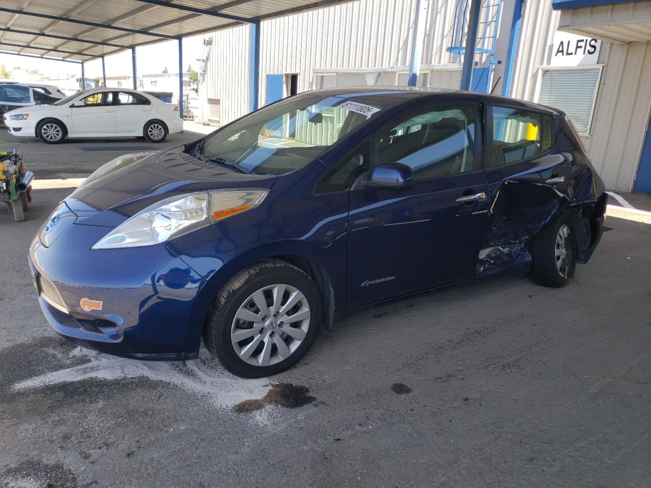 2016 Nissan Leaf Sv იყიდება Sacramento-ში, CA - All Over