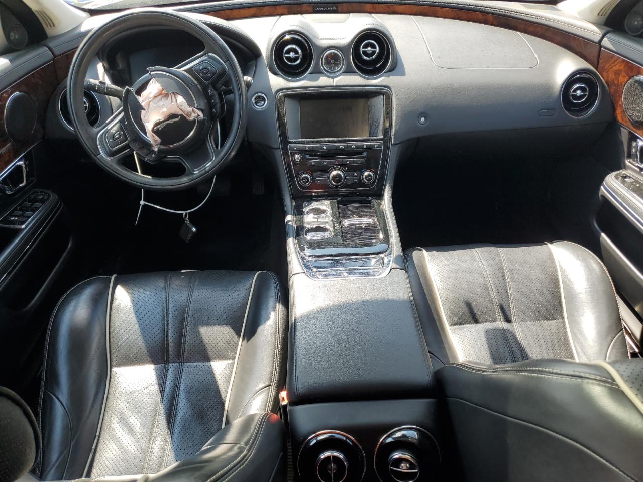 2016 Jaguar Xj VIN: SAJWJ1CD8G8V95608 Lot: 59103615