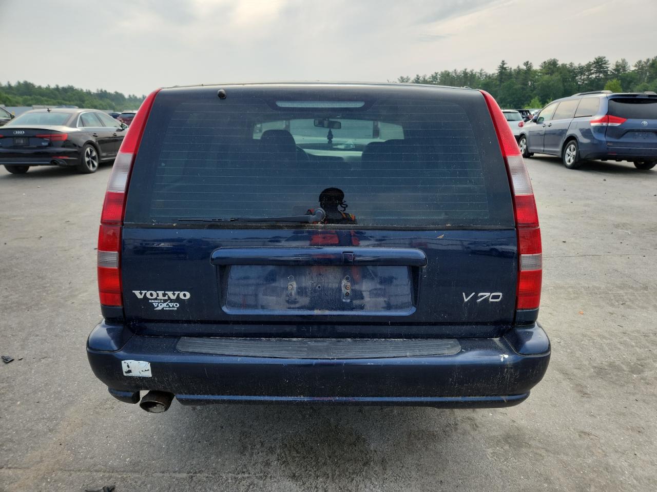 1998 Volvo V70 VIN: YV1LW5572W3485645 Lot: 59798005