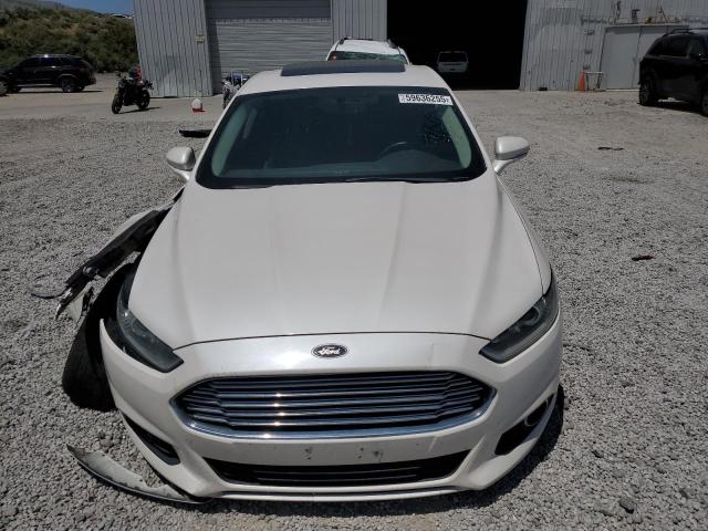 Sedans FORD FUSION 2013 Biały