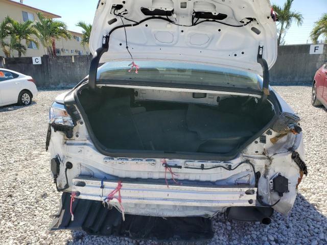  TOYOTA CAMRY 2018 White