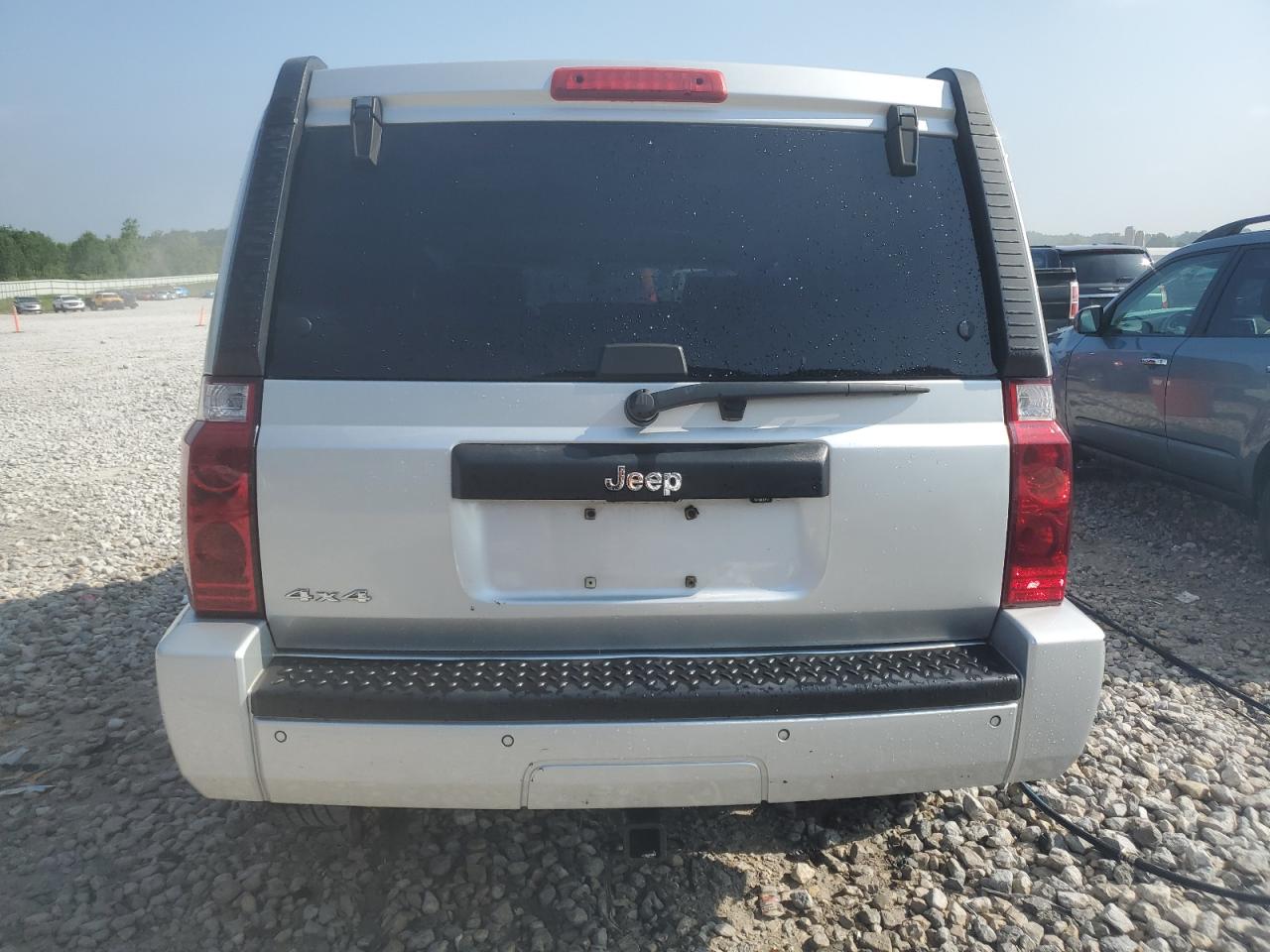 2008 Jeep Commander Sport VIN: 1J8HG48K38C149355 Lot: 60907495