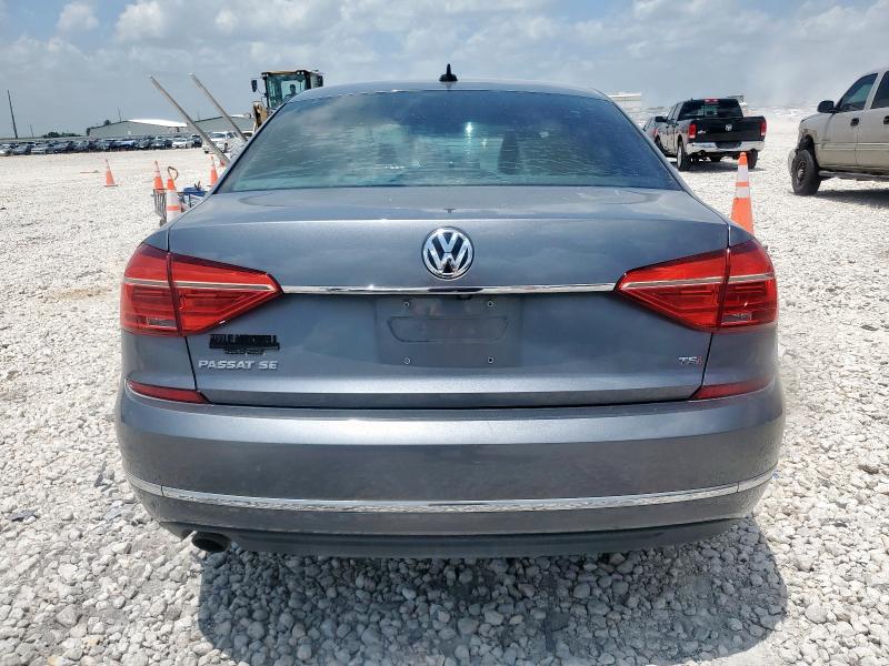 Sedans VOLKSWAGEN PASSAT 2016 Szary