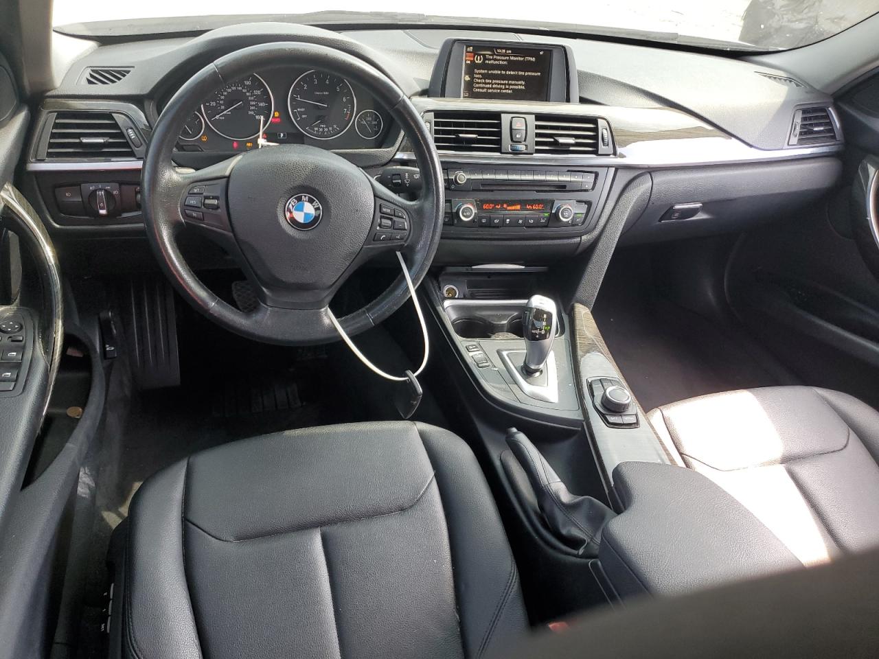 2015 BMW 320 I VIN: WBA3B1C51FK135857 Lot: 65315595