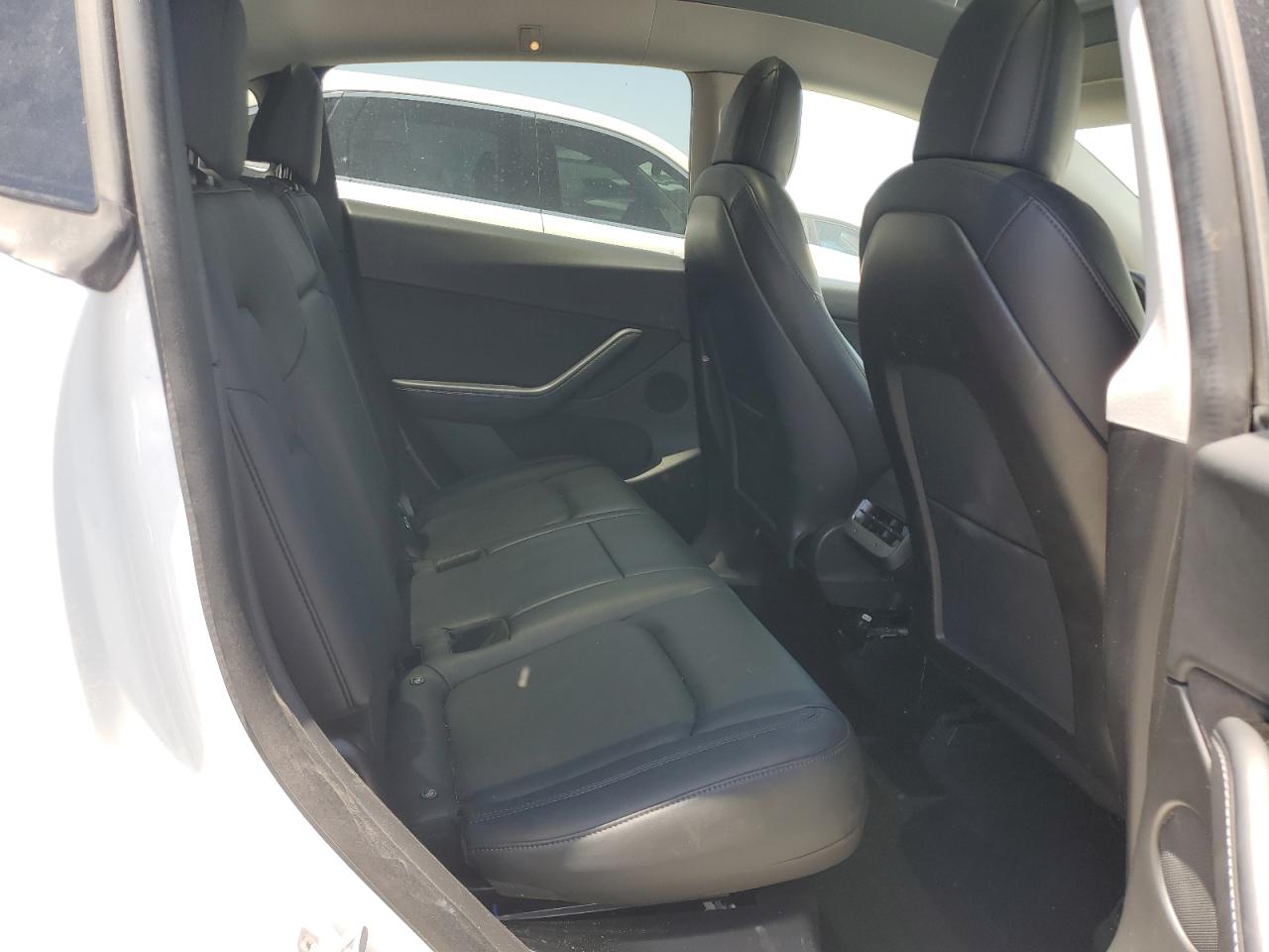 2020 Tesla Model Y VIN: 5YJYGDEE7LF030810 Lot: 61496325