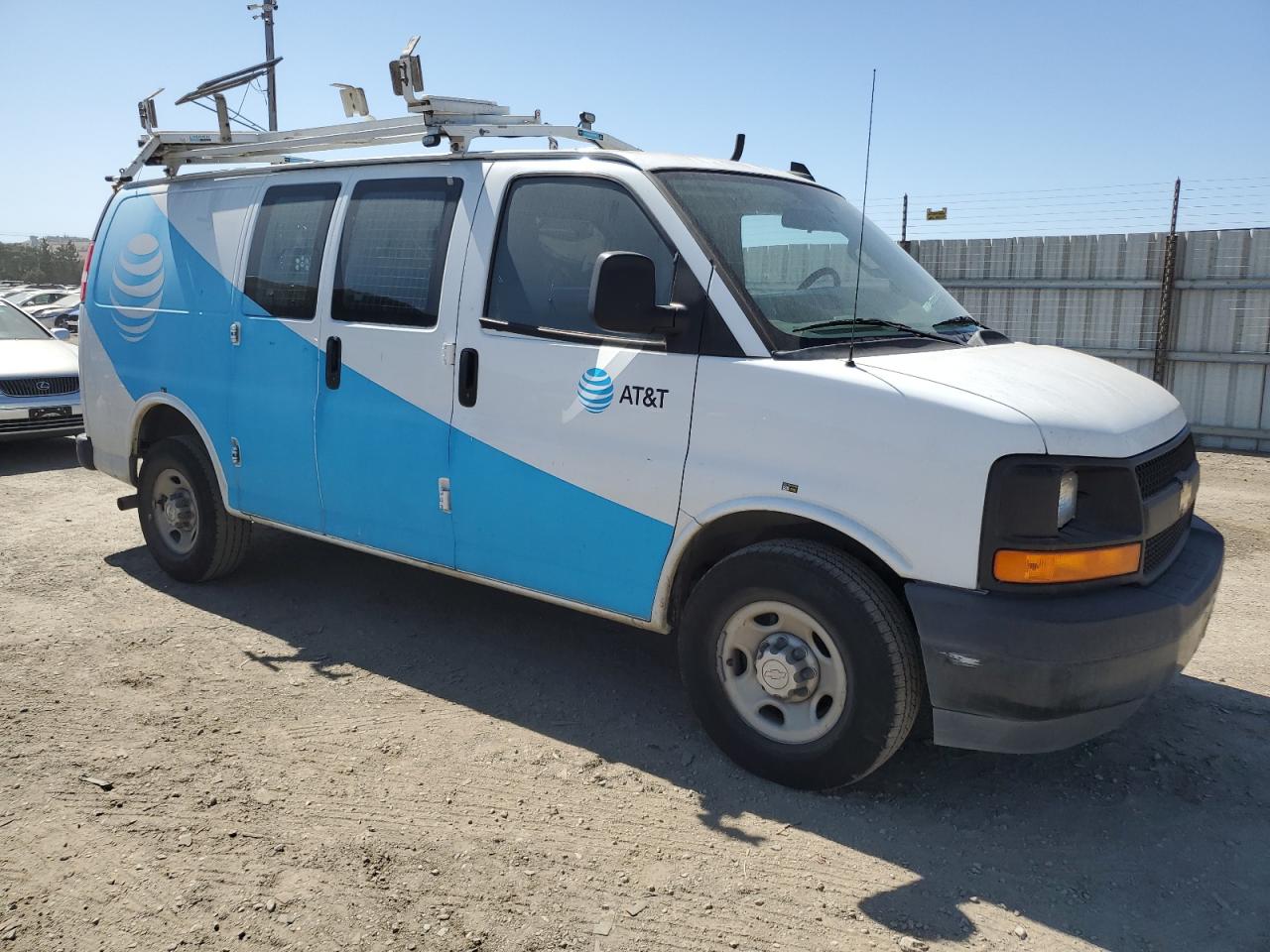 CHEVROLET EXPRESS 2017 VIN 1GCWGAFF2H1284728 zdjęcie 4