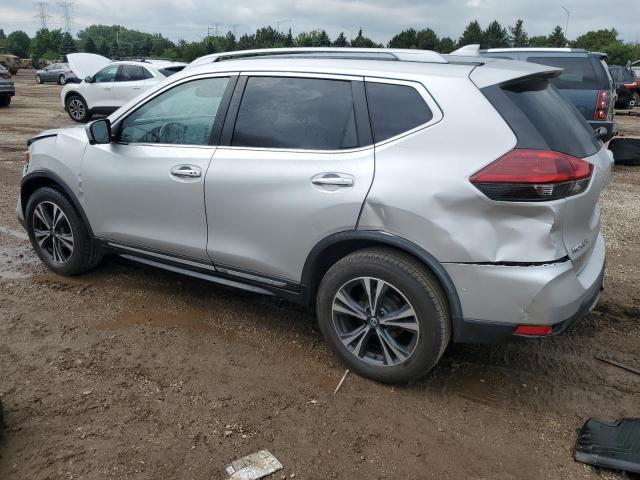  NISSAN ROGUE 2018 Серебристый