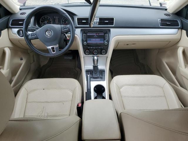 Sedans VOLKSWAGEN PASSAT 2013 Burgundy