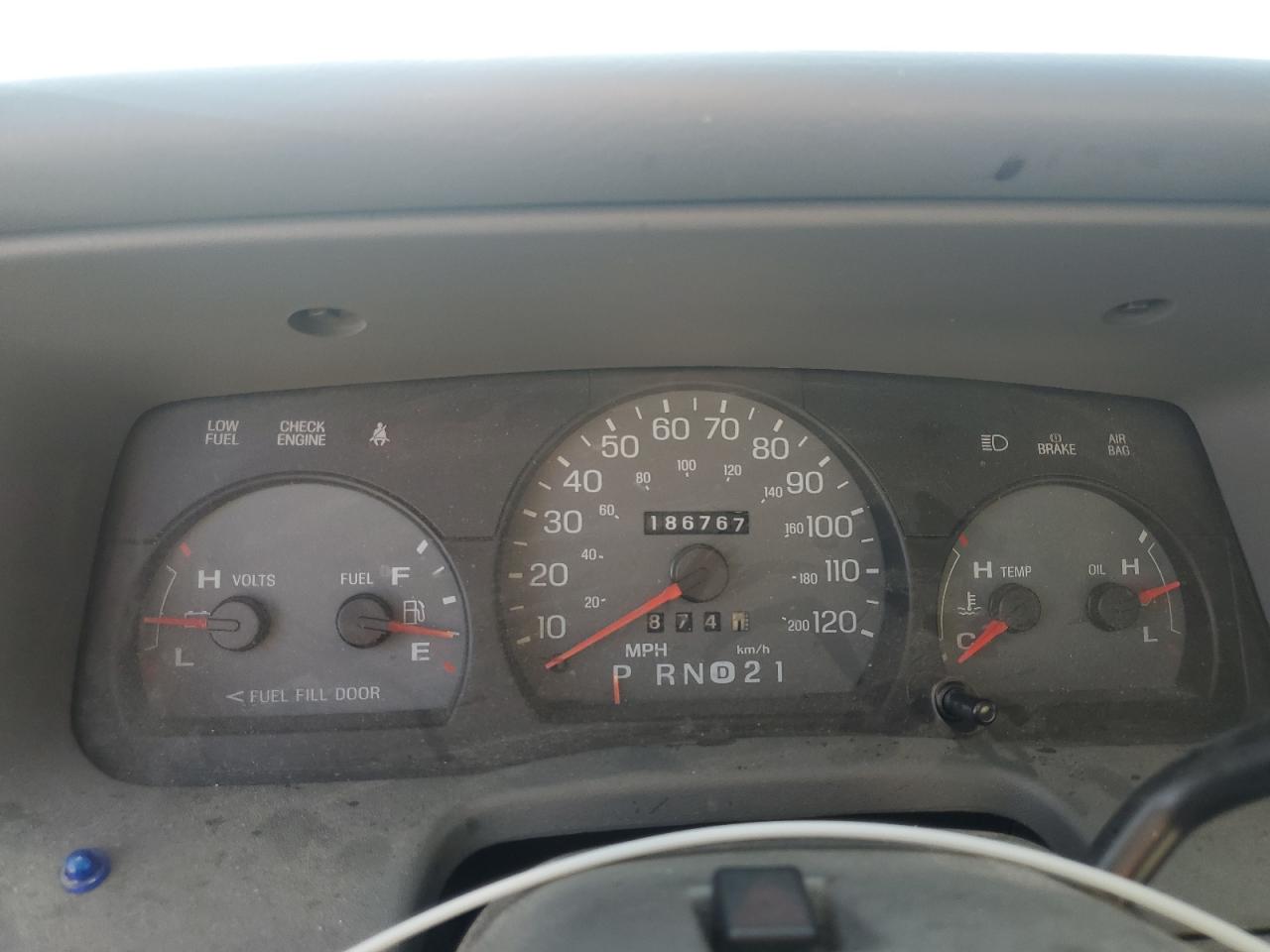 2003 Mercury Grand Marquis Gs VIN: 2MEFM74W83X606740 Lot: 62712345