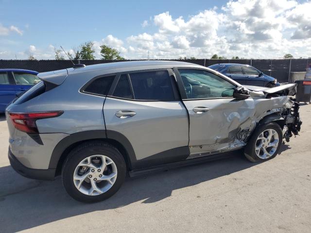  CHEVROLET TRAX 2024 Srebrny