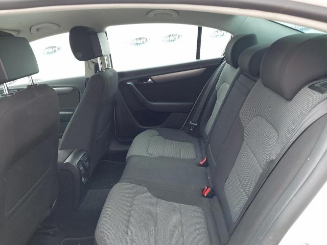 2011 VOLKSWAGEN PASSAT SE