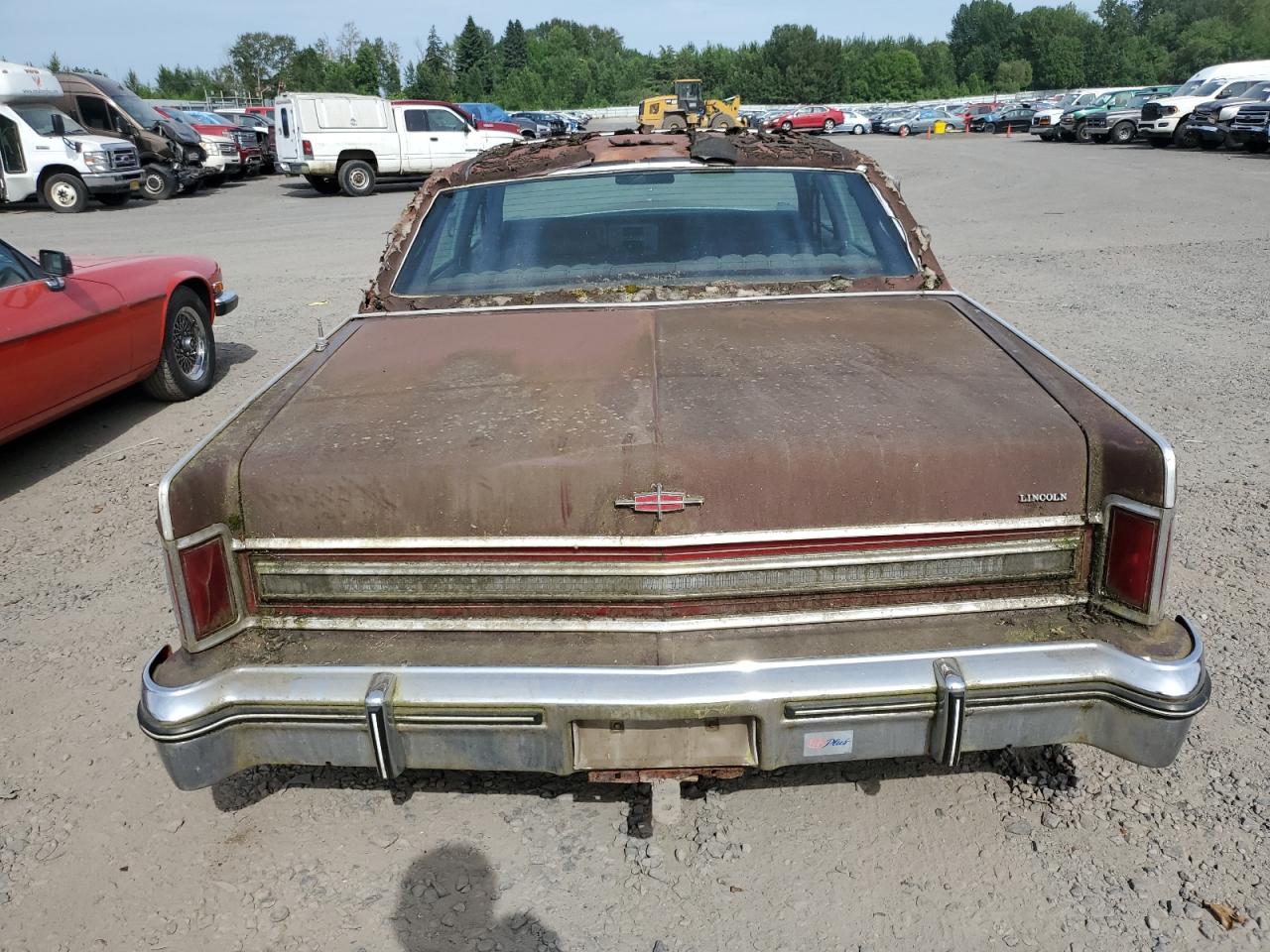 1978 Lincoln Continenta VIN: 8Y82A832856 Lot: 59430475