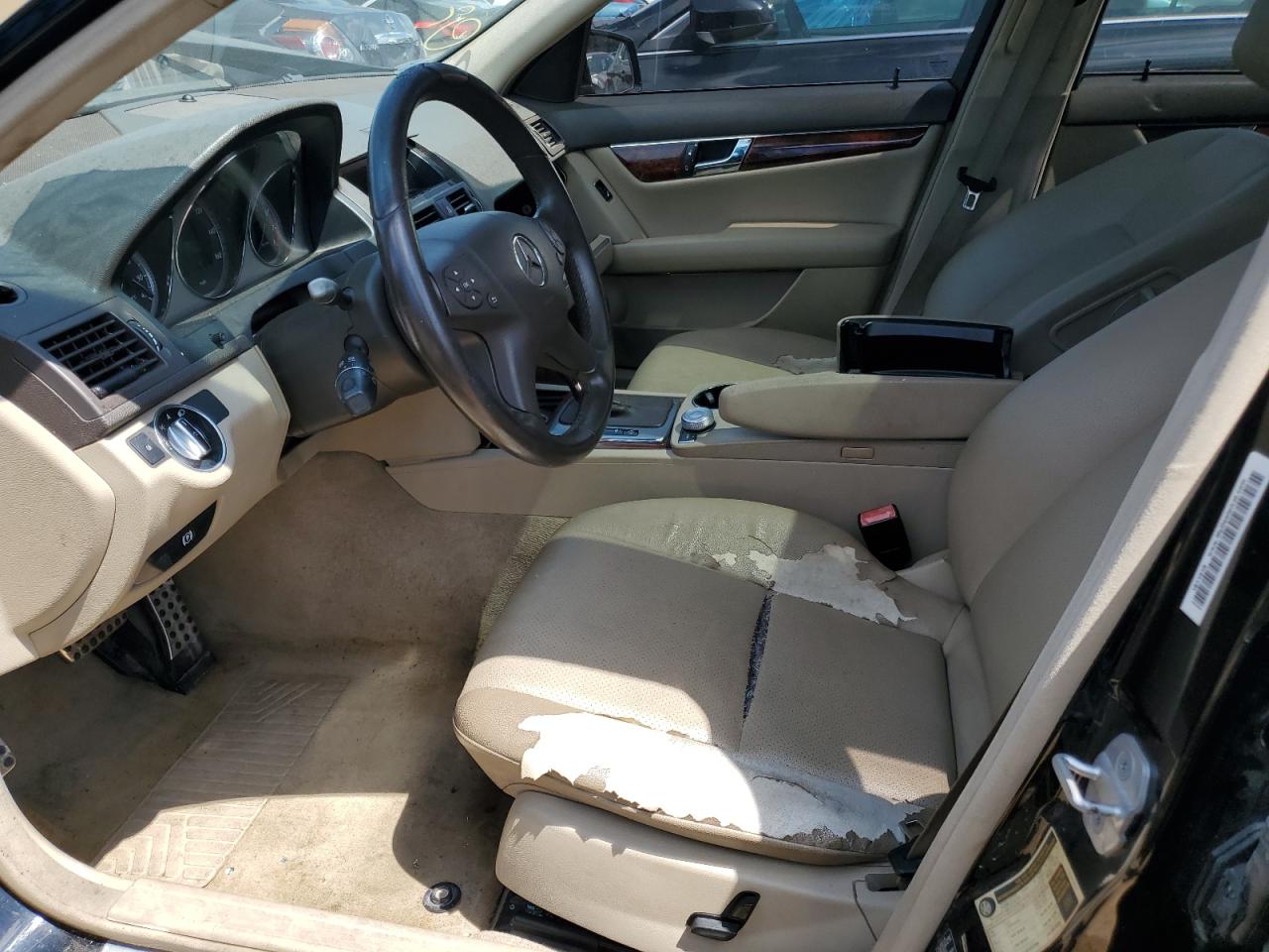 2011 Mercedes-Benz C 300 VIN: WDDGF5EB2BR154332 Lot: 61684625