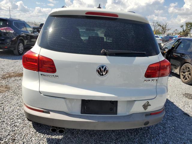  VOLKSWAGEN TIGUAN 2015 Biały
