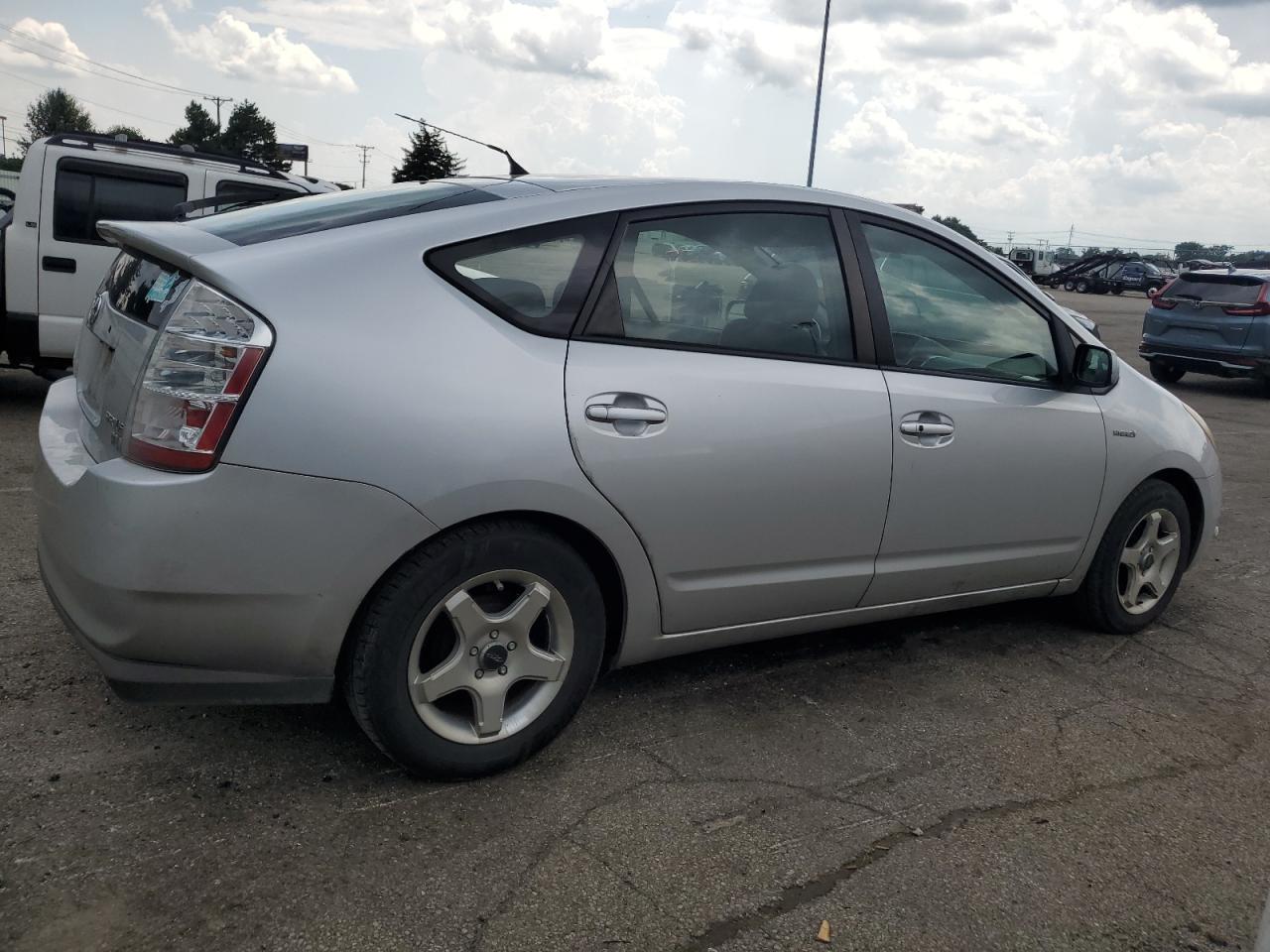 TOYOTA PRIUS 2008 VIN JTDKB20U683400835 фото 3