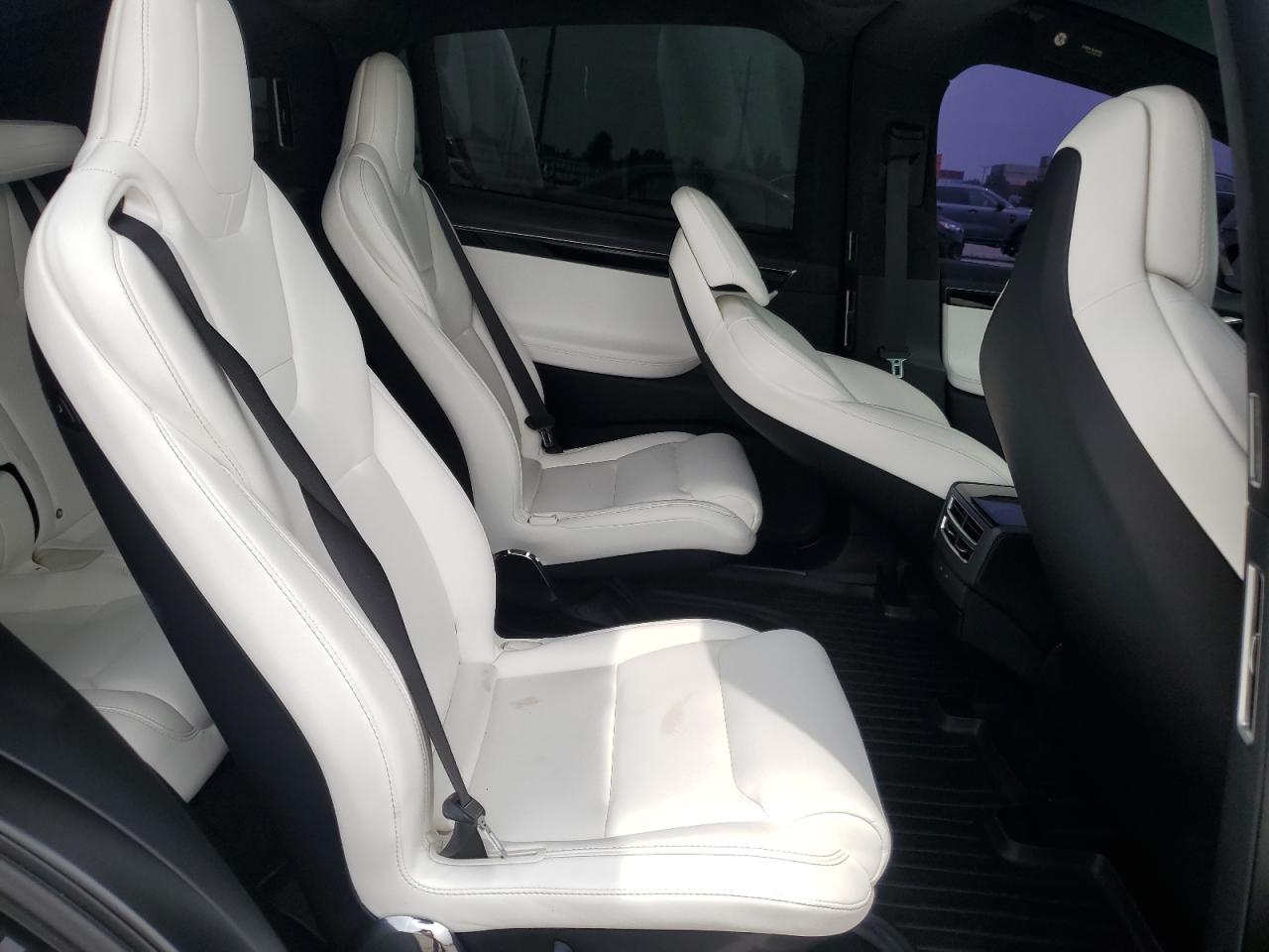 2017 Tesla Model X VIN: 5YJXCBE41HF052862 Lot: 61072485