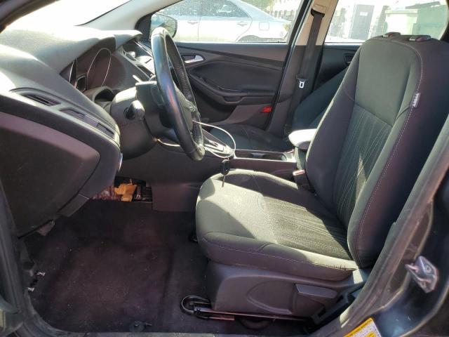 Sedans FORD FOCUS 2016 Szary