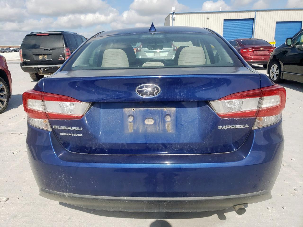 2018 Subaru Impreza Premium VIN: 4S3GKAB60J3613705 Lot: 62088935