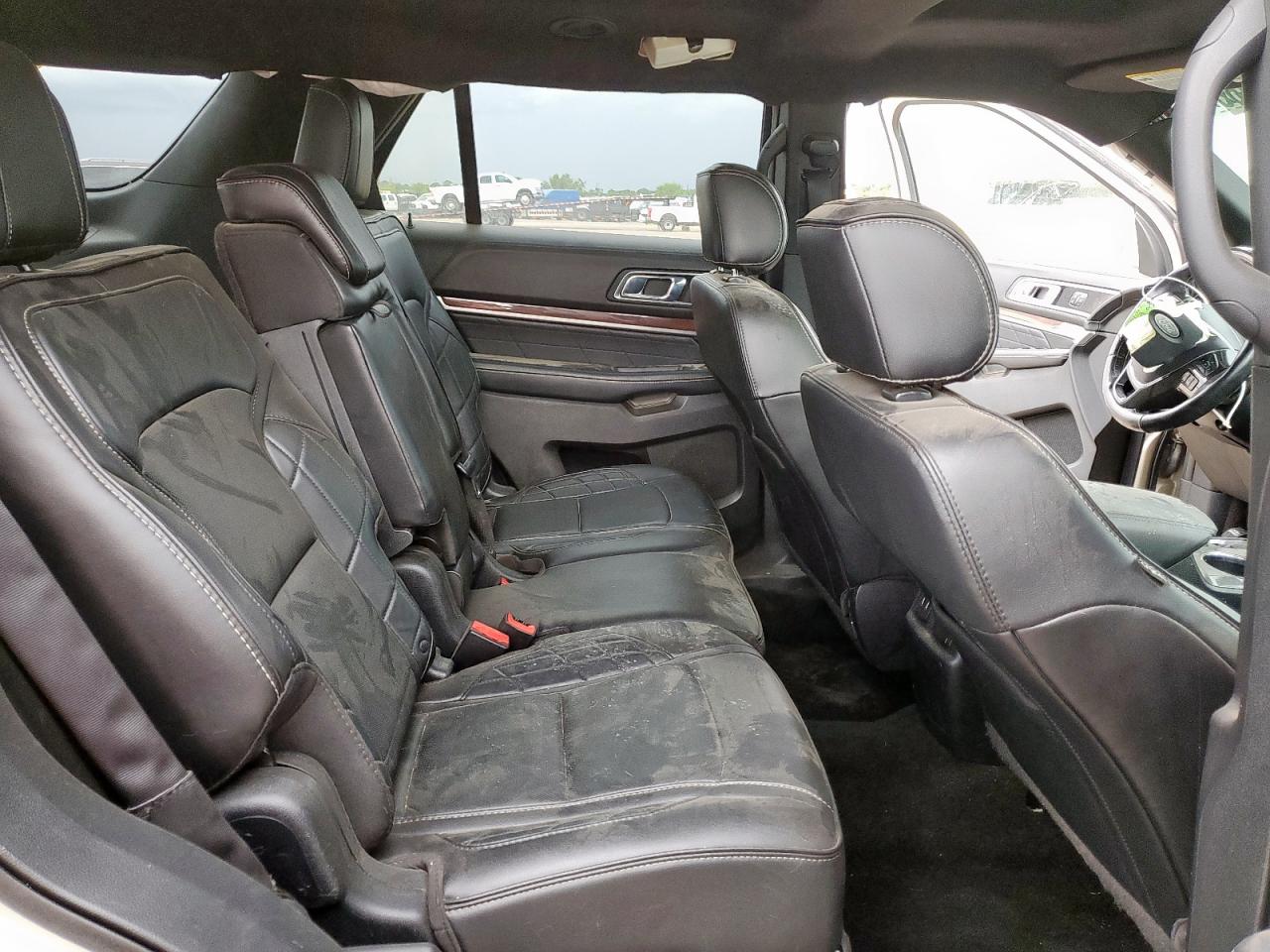 2017 Ford Explorer Platinum VIN: 1FM5K8HT3HGD84688 Lot: 57311355