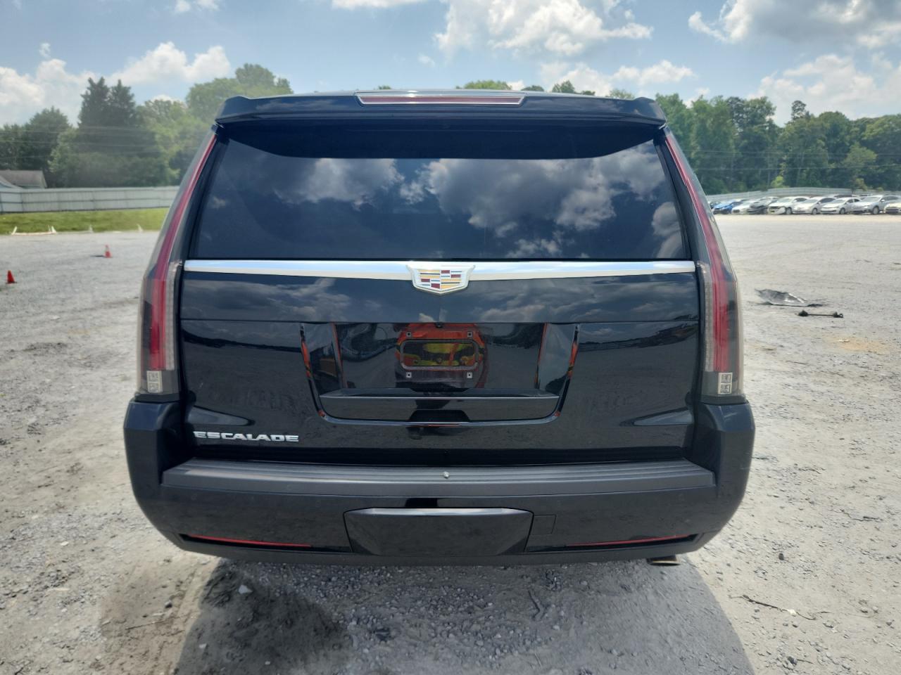 2016 Cadillac Escalade Platinum VIN: 1GYS4DKJ3GR190046 Lot: 61344995
