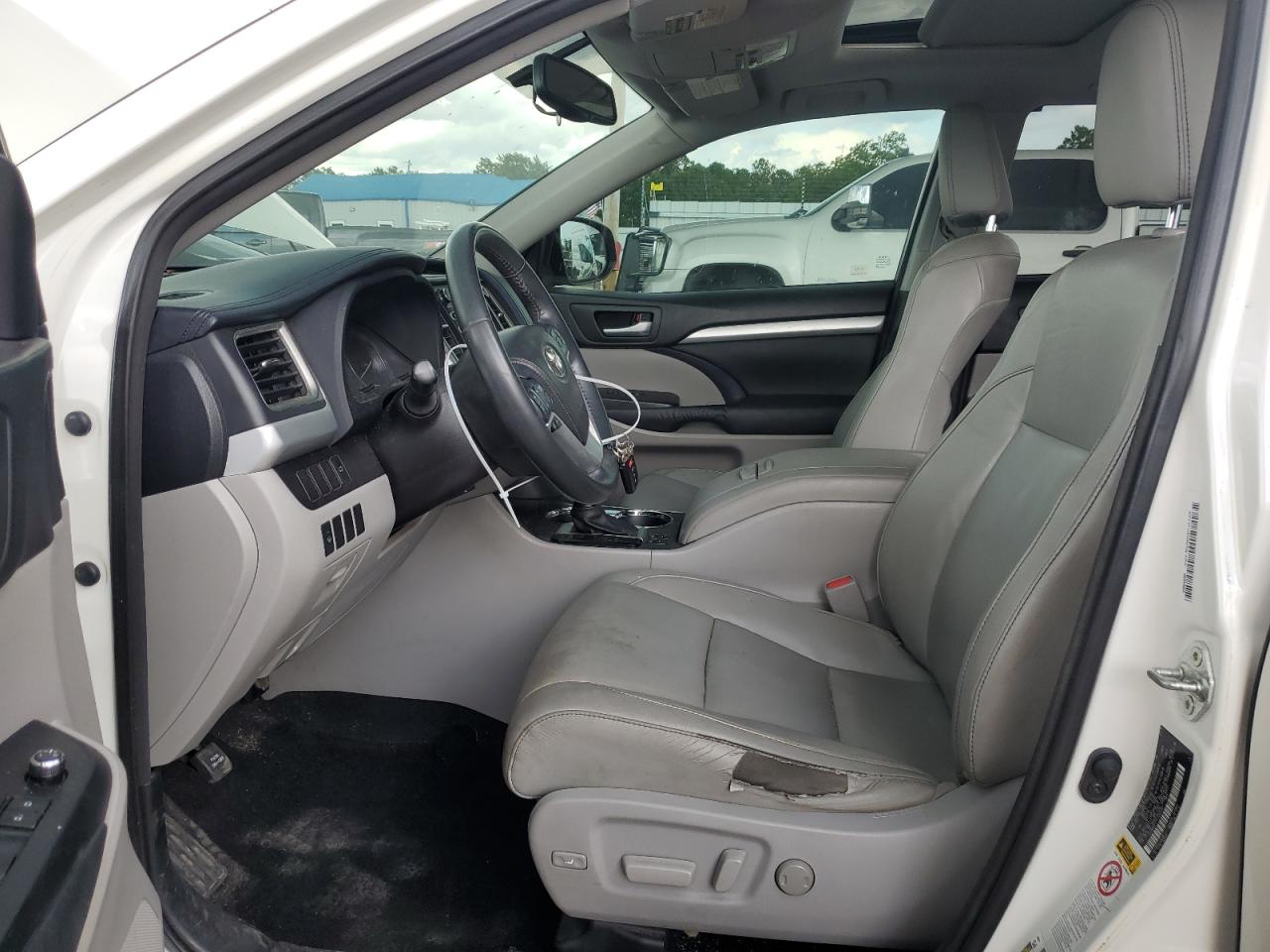 2015 Toyota Highlander Xle VIN: 5TDKKRFH1FS068267 Lot: 62879465