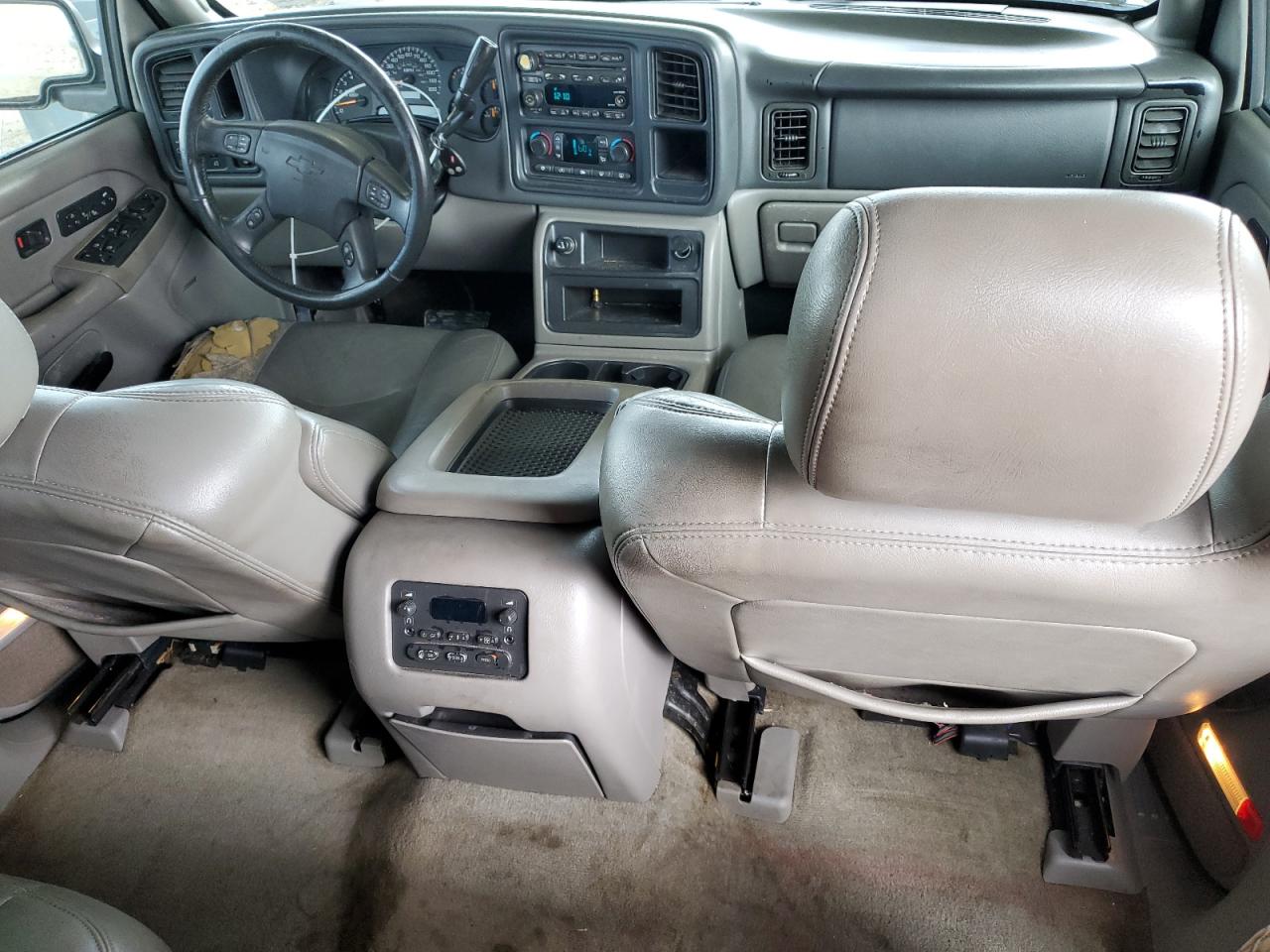 2004 Chevrolet Suburban C1500 VIN: 3GNEC16Z54G285084 Lot: 62018145